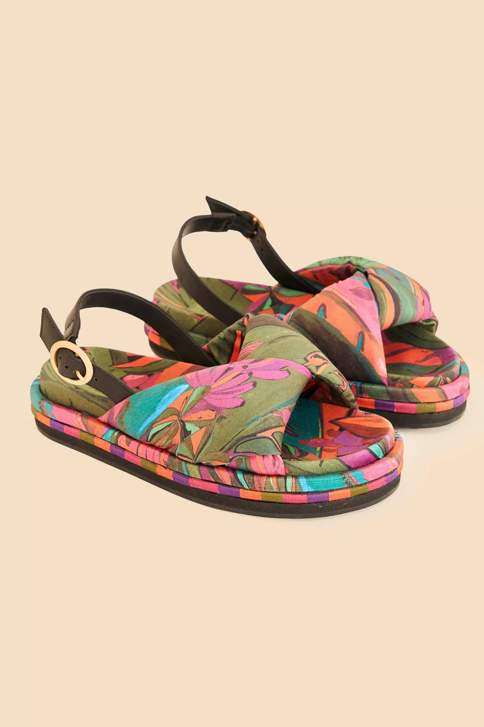 FARM Rio  BANANA LEAVES PUFFY FLAT SANDAL New