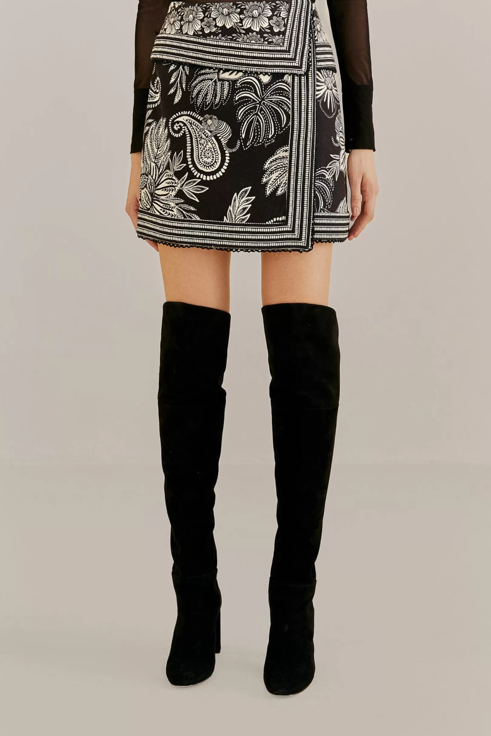 FARM Rio  BLACK PAISLEY BLOOM MINI SKIRT Outlet