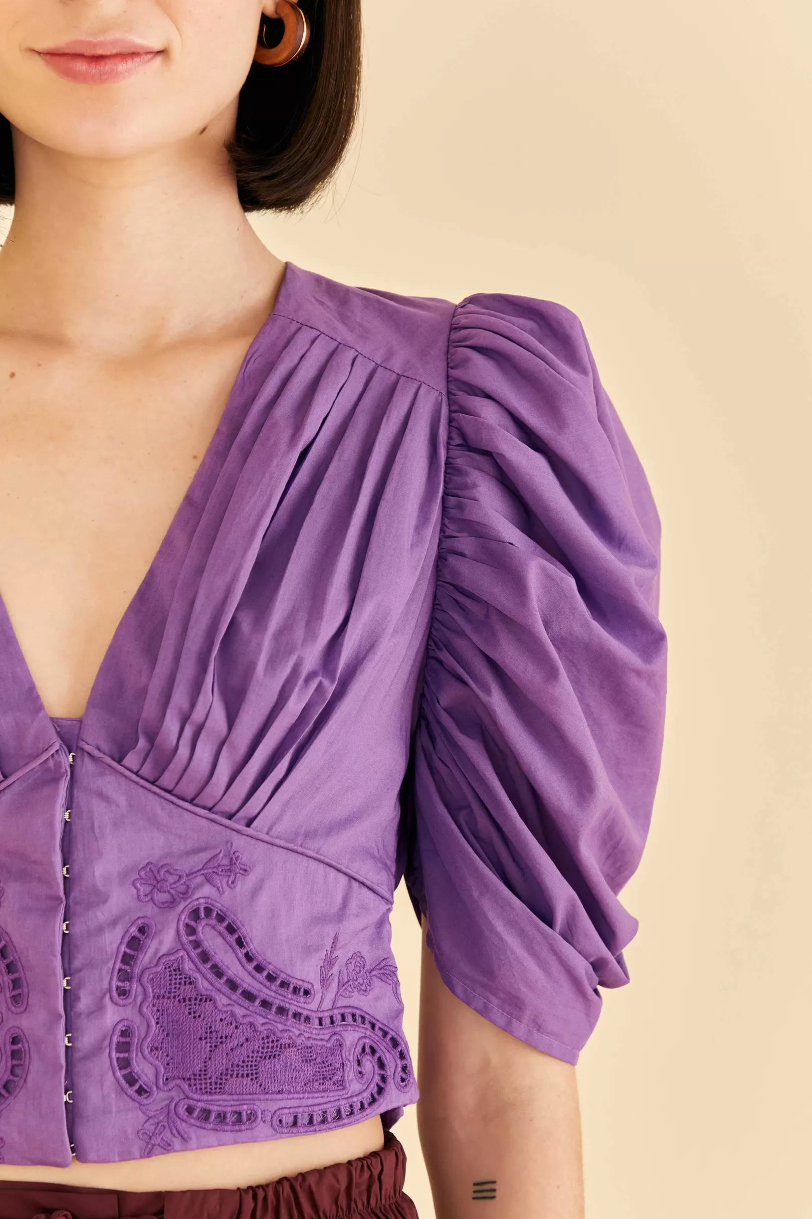 FARM Rio  PURPLE CROPPED BLOUSE Fashion